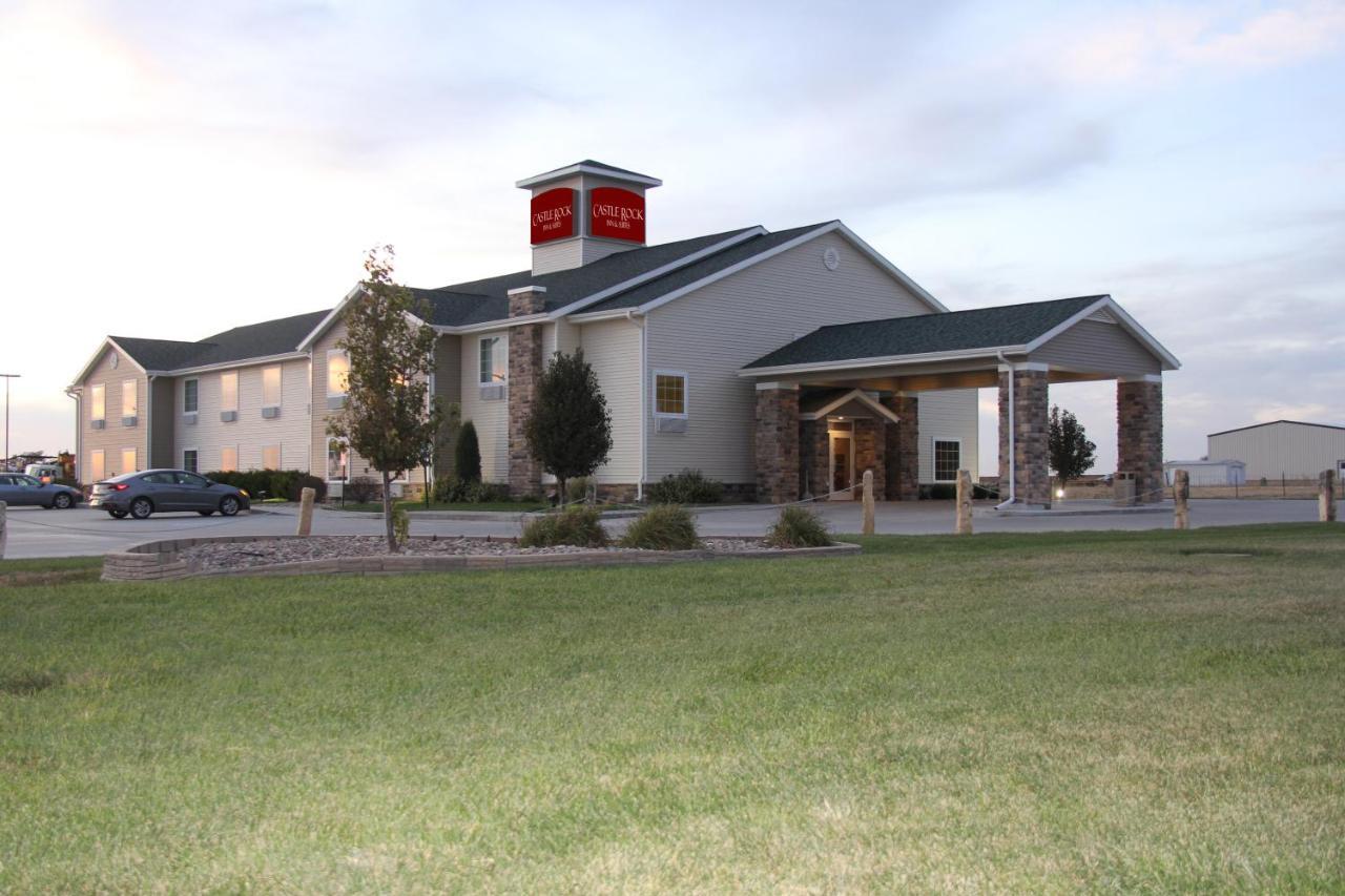 Castle Rock Inn & Suites - Quinter Εξωτερικό φωτογραφία